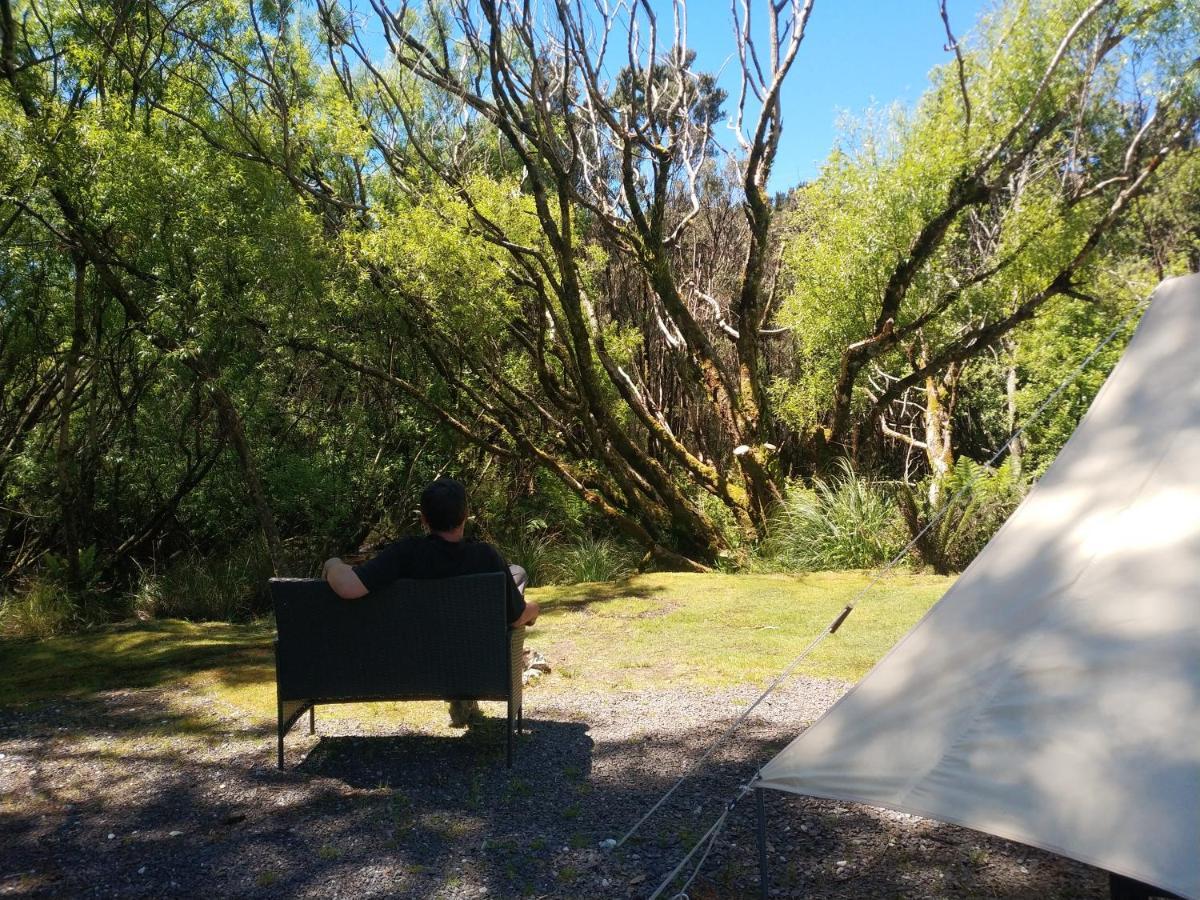 Glamping At Zeehan Bush Camp Hotel Exterior foto